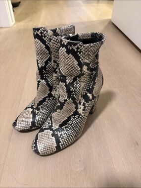 Aldo Snake-Print Ankle Boots - Black & Cream
